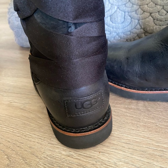 UGG Black Tall Lace-Up Boots size 5 ***RARE - Picture 2 of 7